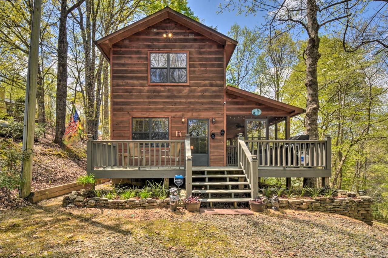 Cozy Hiawassee Cabin With Fire Pit And Mtn Views! المظهر الخارجي الصورة