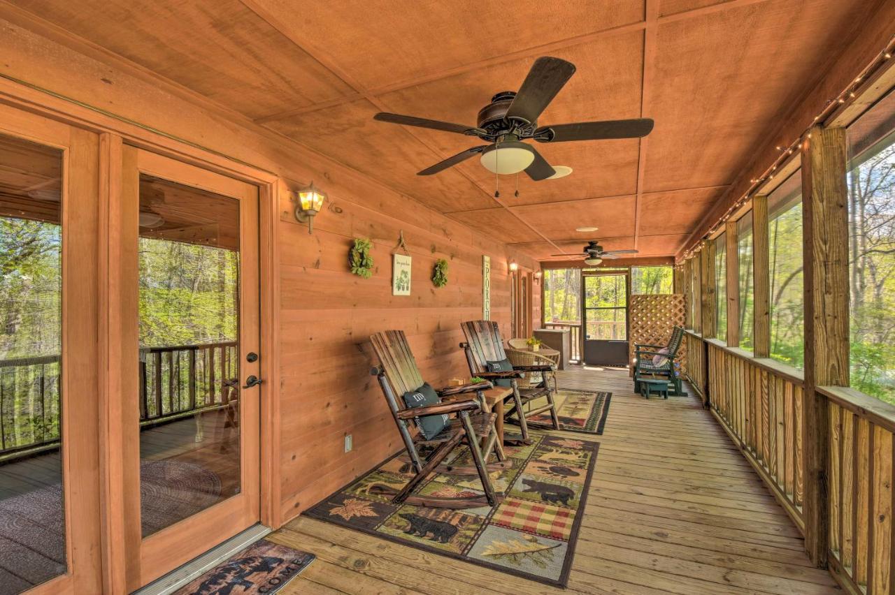 Cozy Hiawassee Cabin With Fire Pit And Mtn Views! المظهر الخارجي الصورة