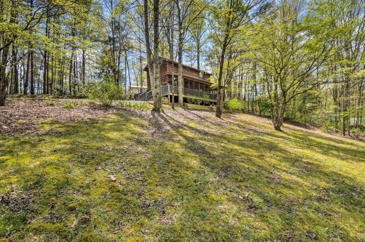 Cozy Hiawassee Cabin With Fire Pit And Mtn Views! المظهر الخارجي الصورة