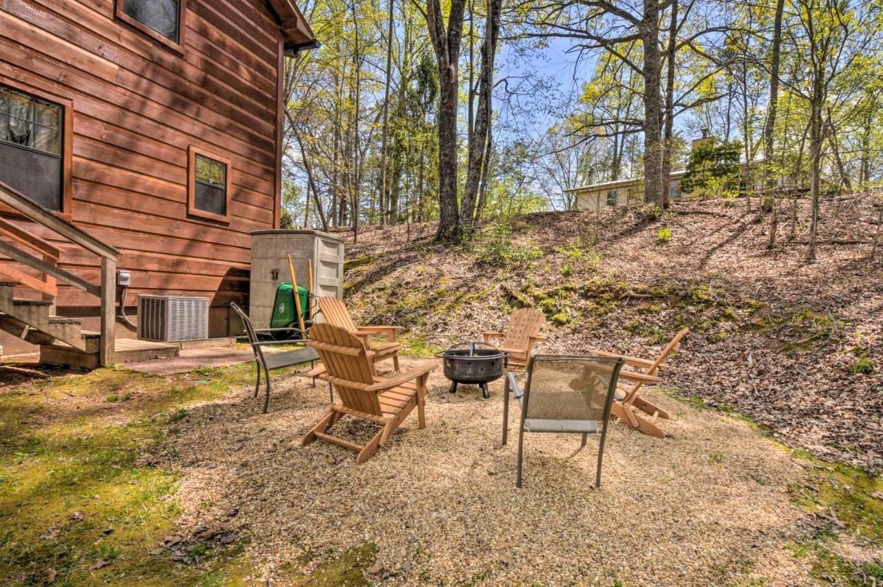 Cozy Hiawassee Cabin With Fire Pit And Mtn Views! المظهر الخارجي الصورة