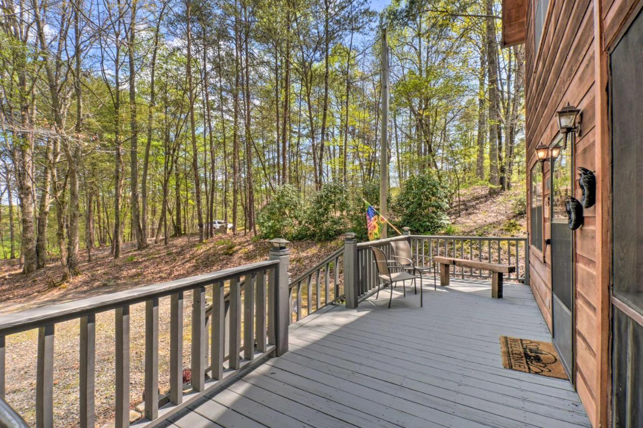 Cozy Hiawassee Cabin With Fire Pit And Mtn Views! المظهر الخارجي الصورة